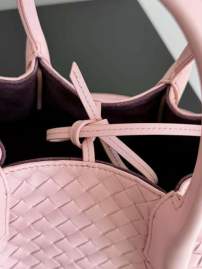 Picture of Bottega Veneta Handbags _SKUfw193072976fw